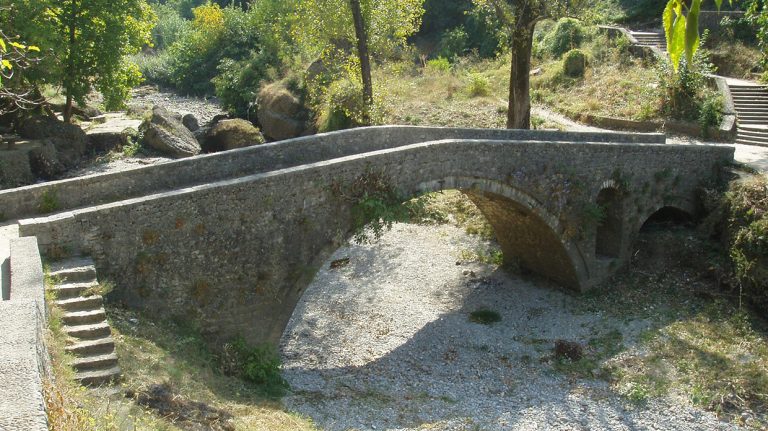 home-06---02-Stari-most-Ribnica